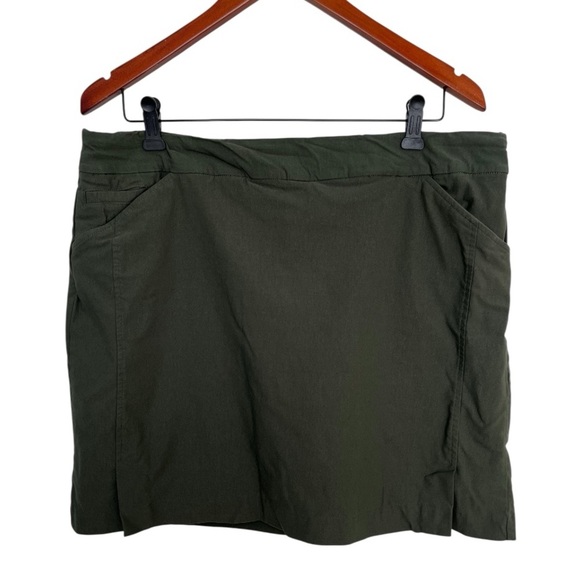 Olive Green Skort with Pockets size 16 - Picture 1 of 6